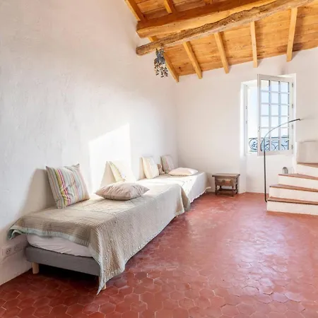 Chagall Apartamento *